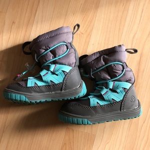 Toddler snow boots